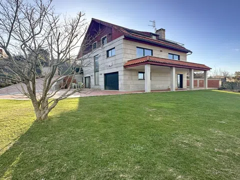 chalet independiente en venta en Gondomar, provincia de pontevedra